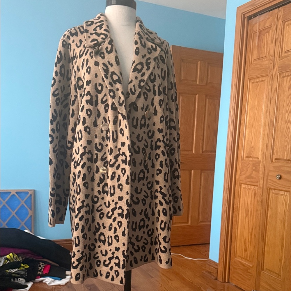 Kasper Leopard Print Coat